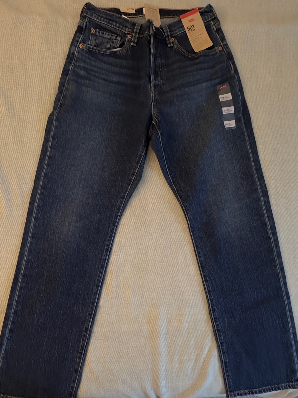 Levi's • 501 Curve women's jeans.